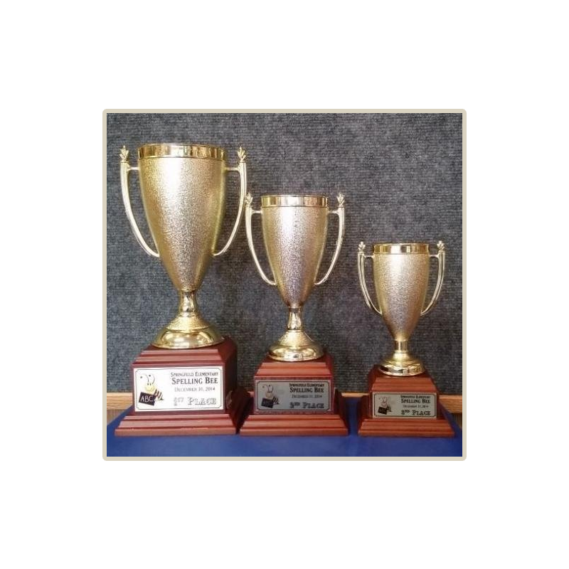Gold Plastic Cup with Wood Base